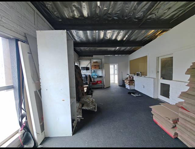 201M² WAREHOUSE FOR SALE IN CITY DEEP